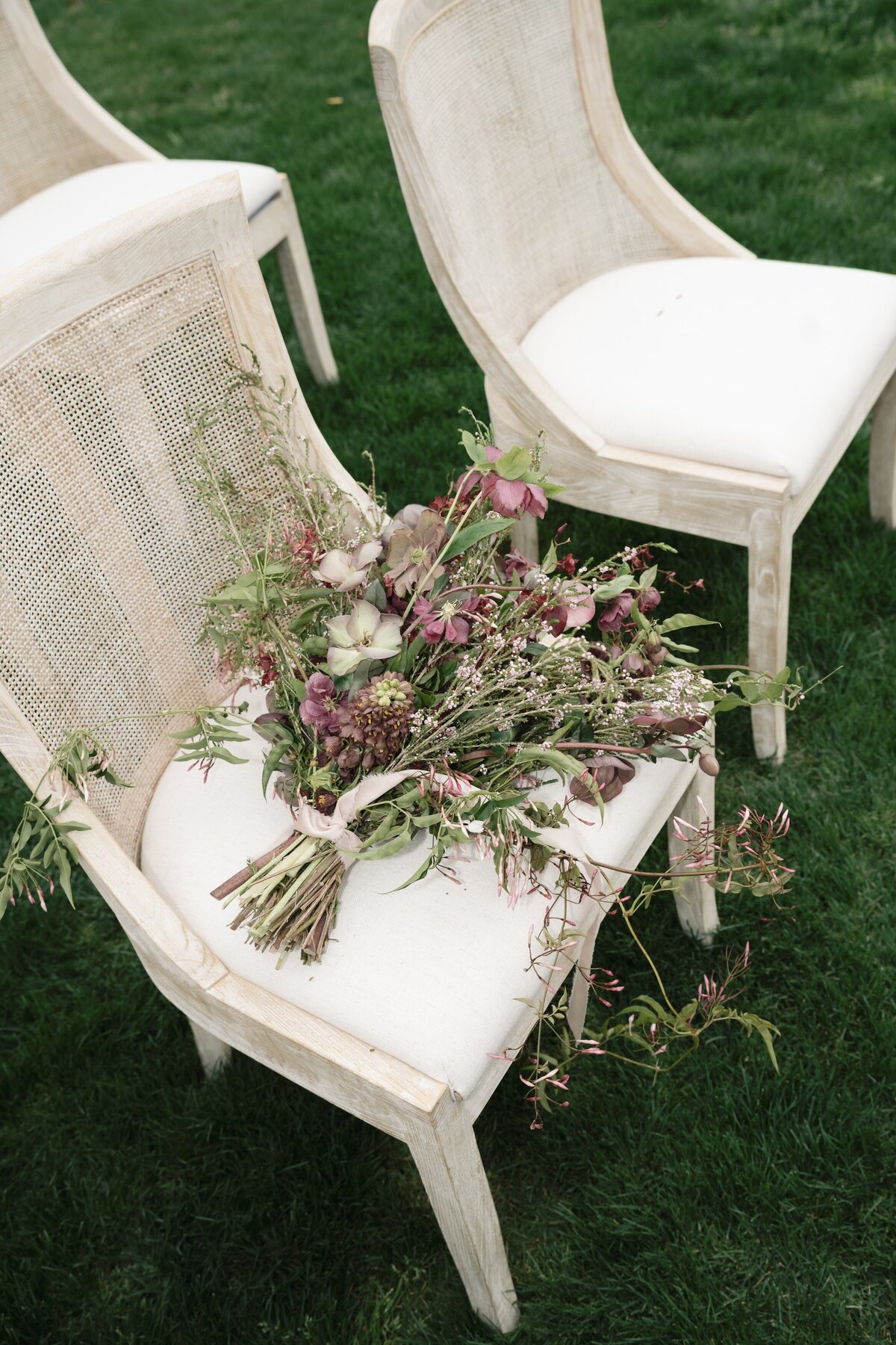 Jeune-Perche-Faye-Fern-Creative-MVFPortraits-Ceremony-Details-22