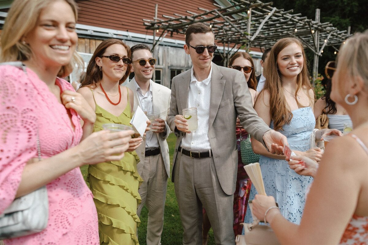 luna-munn-photography-lareau-farm-inn-wedding-vermont-shannon-david2392