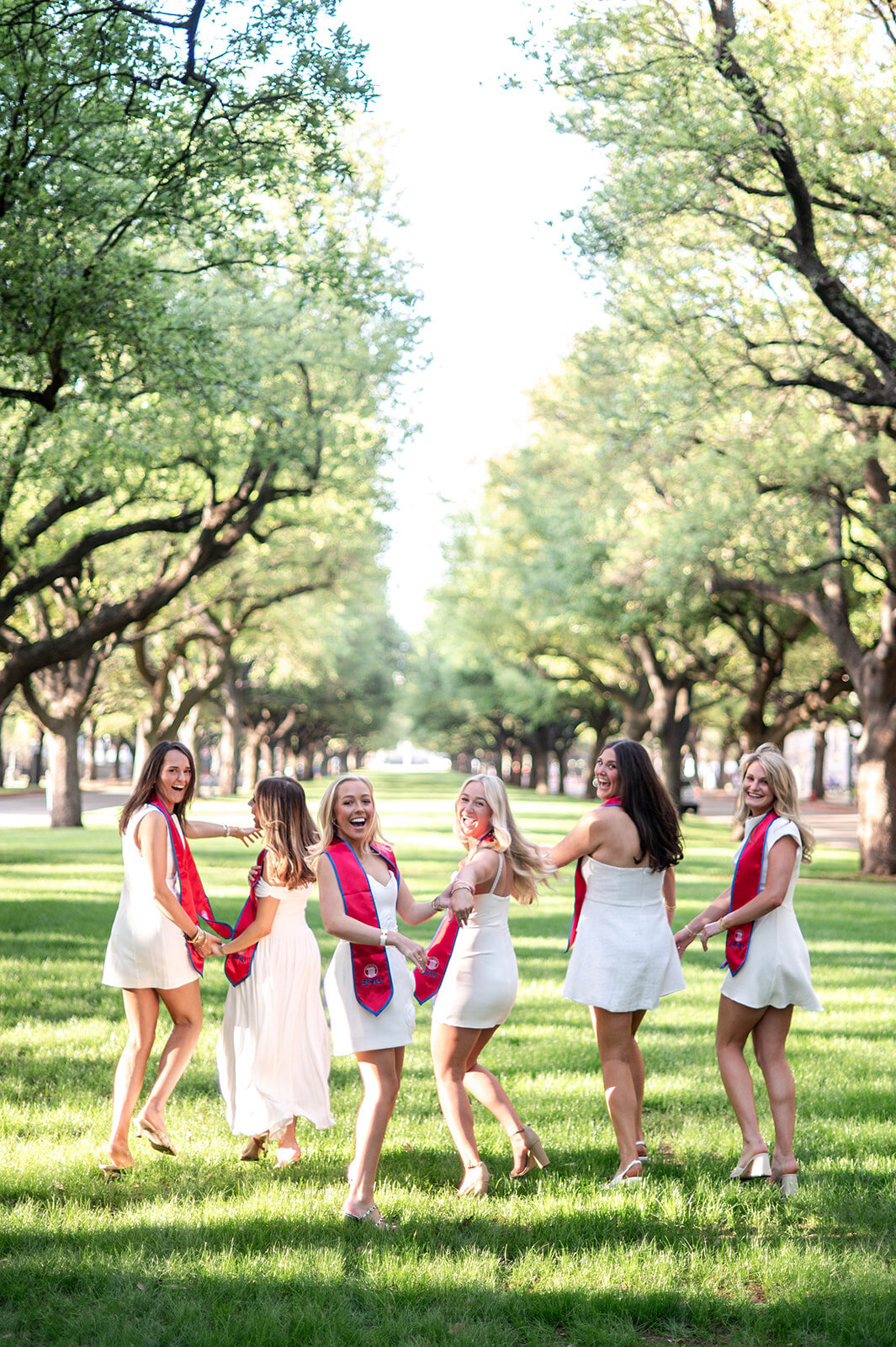 kam-smu-graduation-group-041025-31