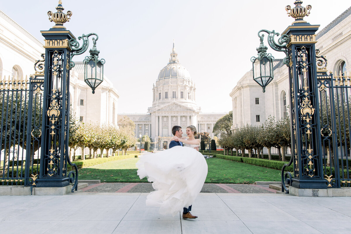 San_Francisco_City_Hall_Elopement_Wedding-Photographer-003