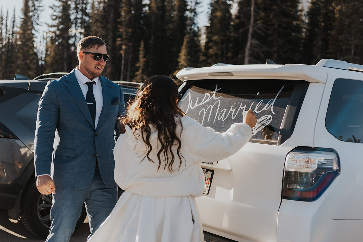 Bow Lake & Peyto Lake Elopement