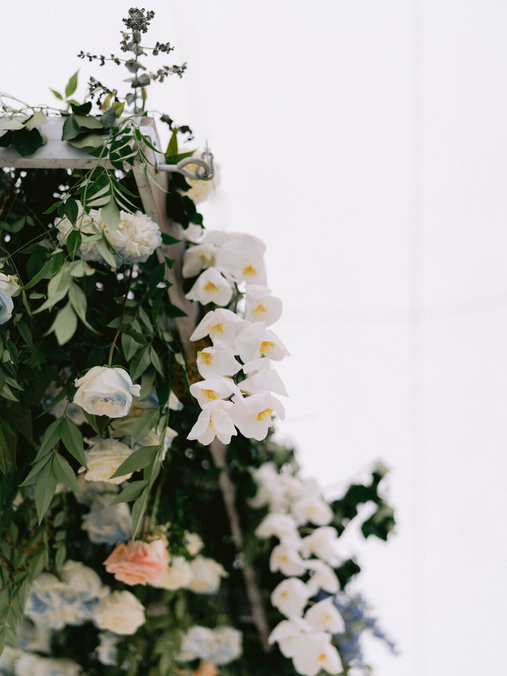 NikkiSanterre_EastCoastPrivateEstateWeddingPhotographer_Caroline&Ben-113