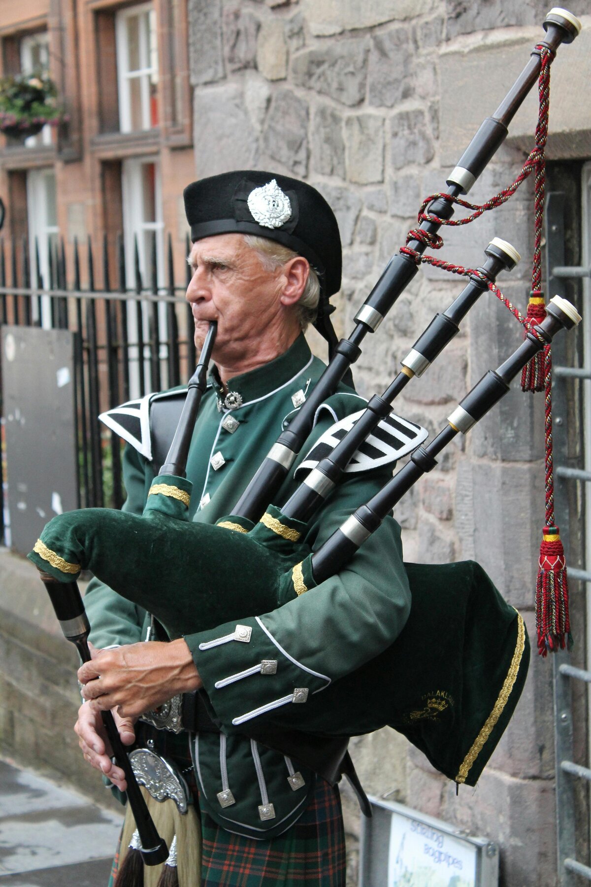 bagpipeWedding
