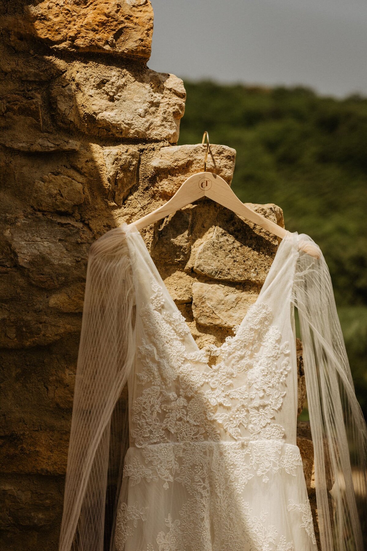 wedding-dress-in-provence