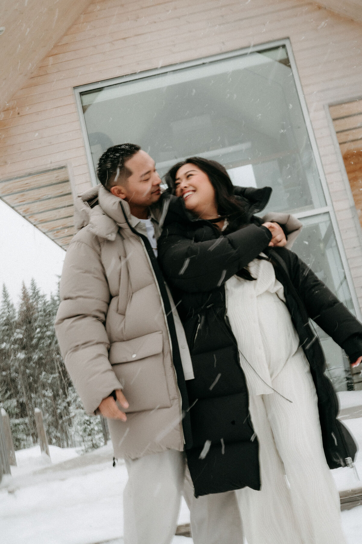 S-R_Winter-Elopement-Quebec-95