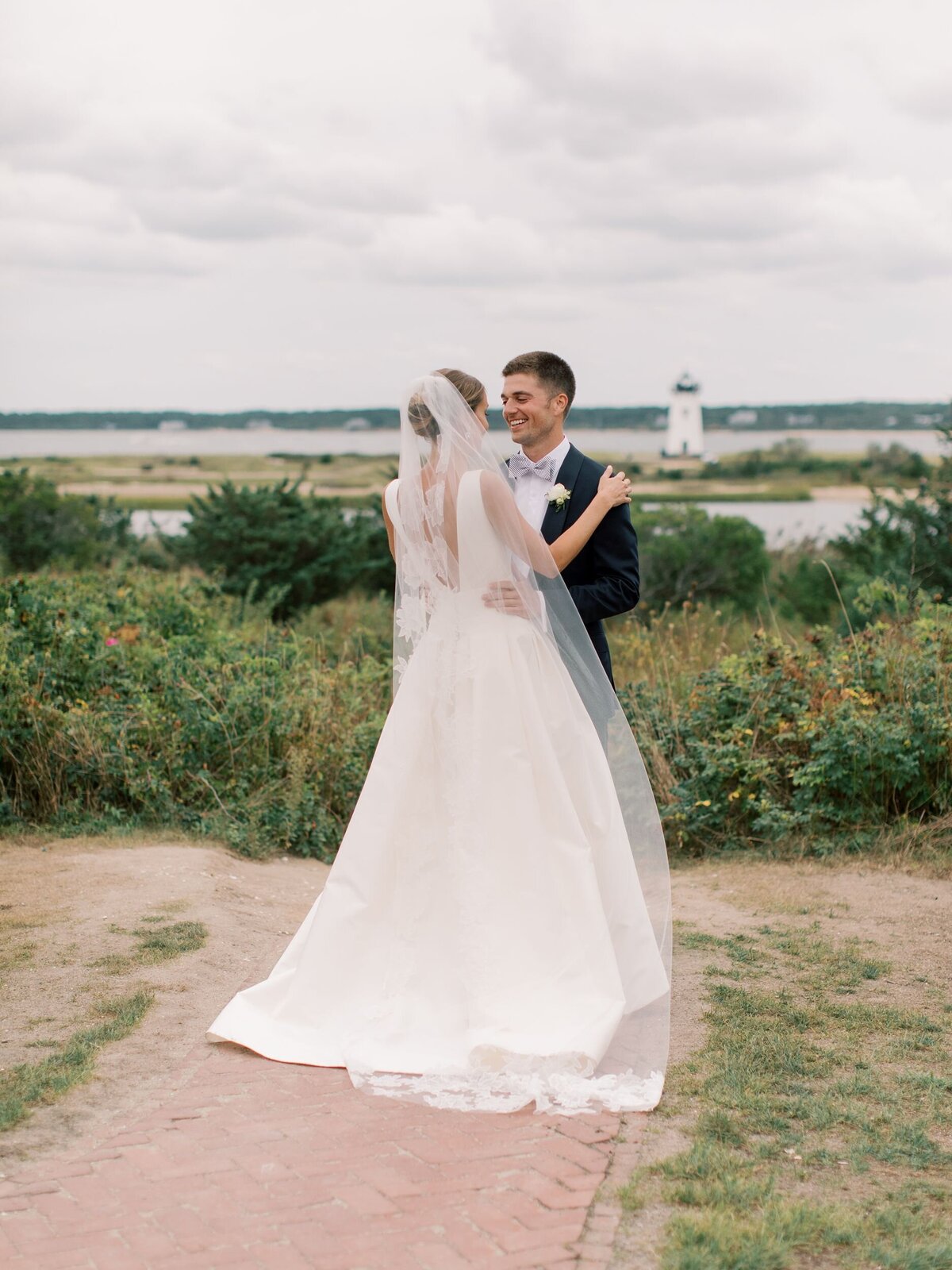 Sara-Ben-Harborview-Hotel-MV-Wedding-10