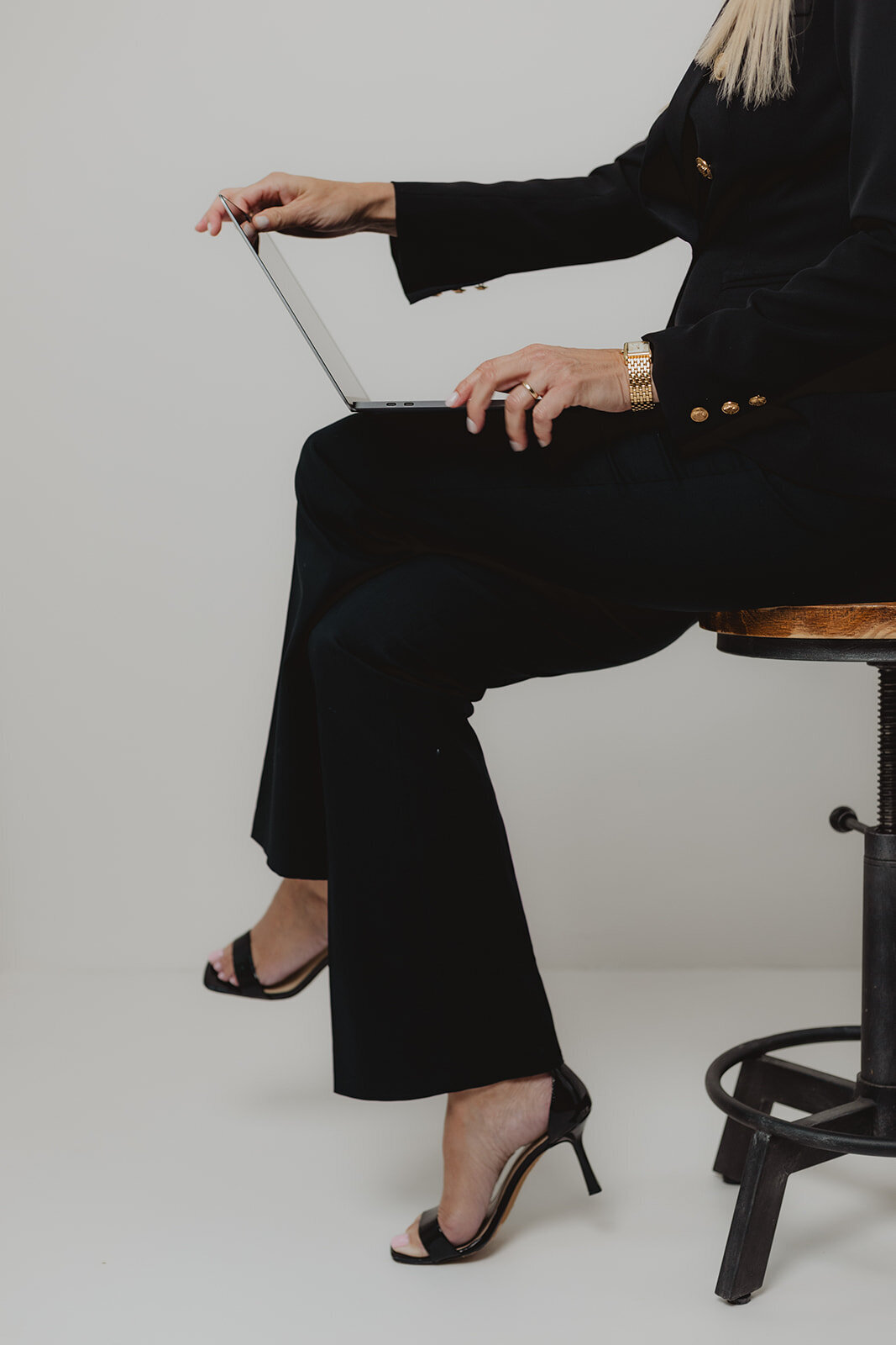 woman working on laptop