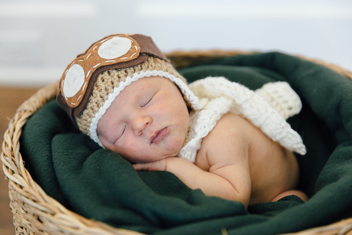 raleigh-in-home-newborn-photos-Kellan-1139