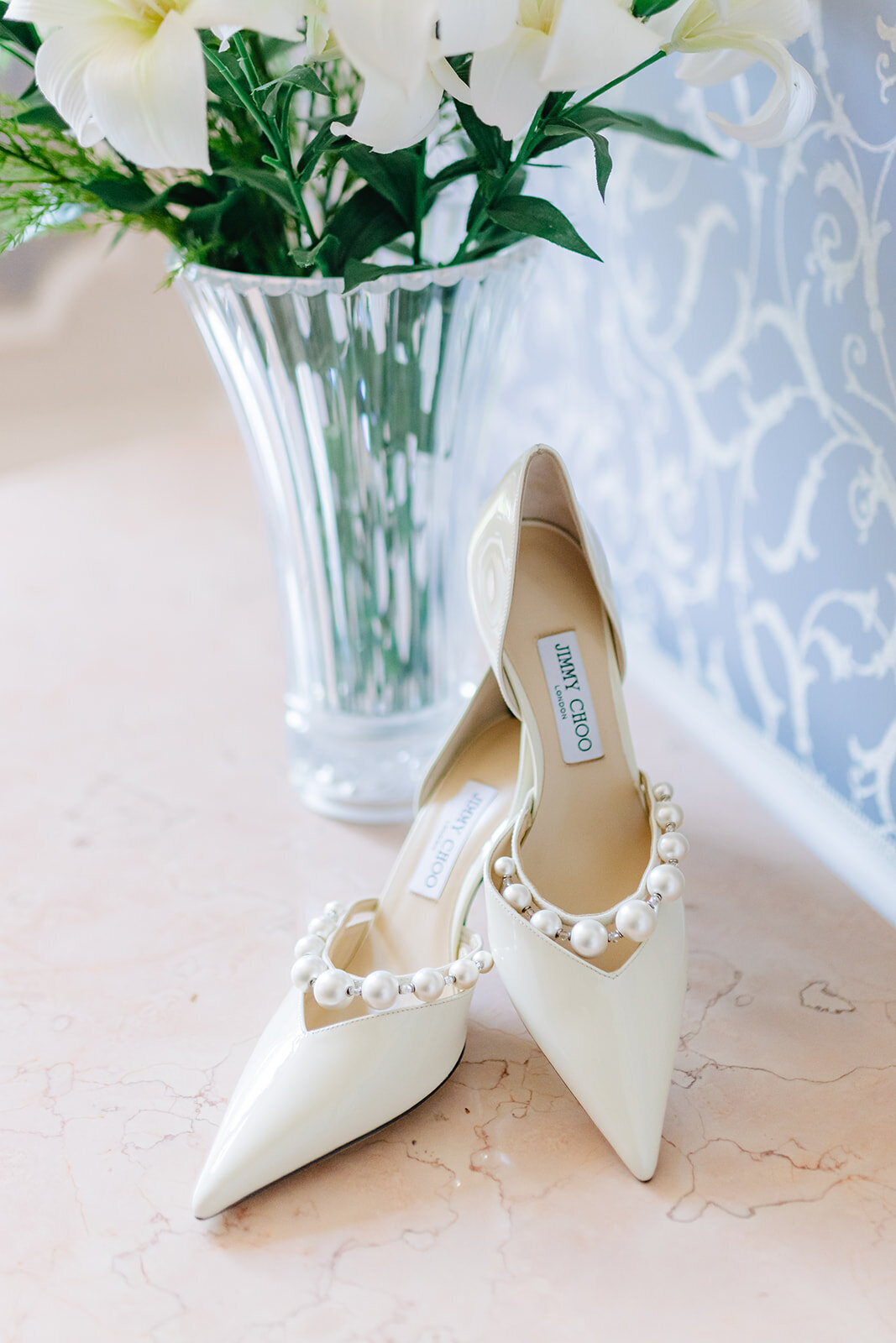 MorganeBallPhotography-Wedding-ChrisKim-ChateaudeVezins-Weddingday-02-GettingReadyKim-72-3666