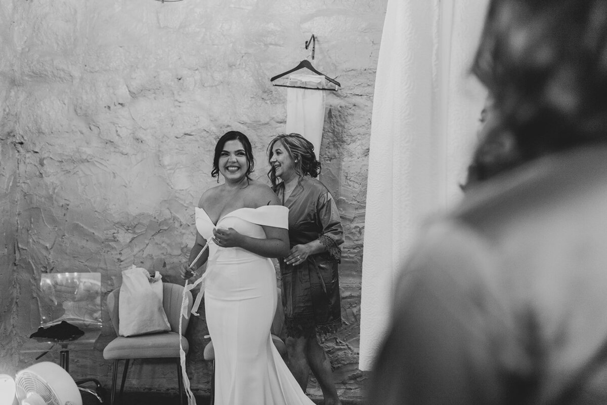 Bridal moments before the wedding