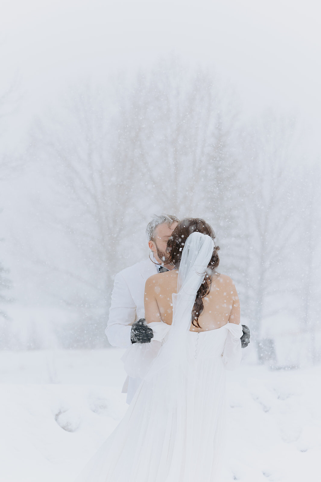 Winter-Elopement-B-T-48