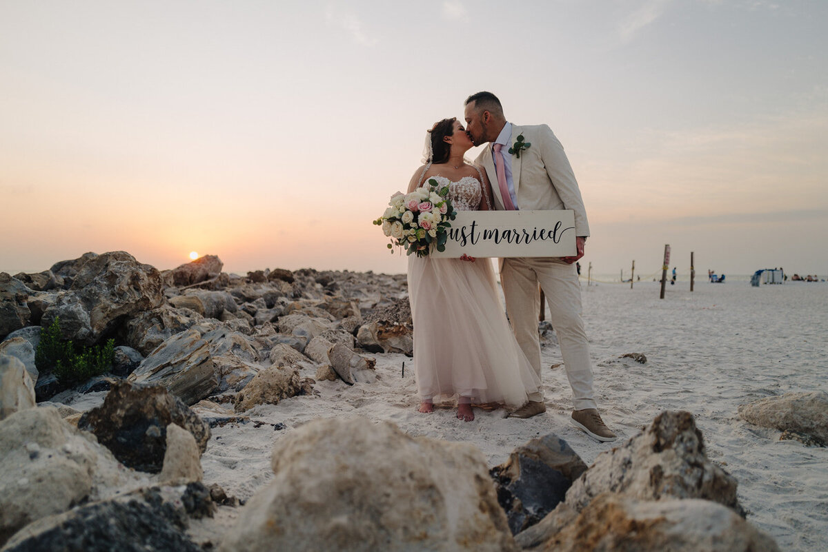 mcneile-photography-elope-in-florida-chantilly-chic-celebration-14