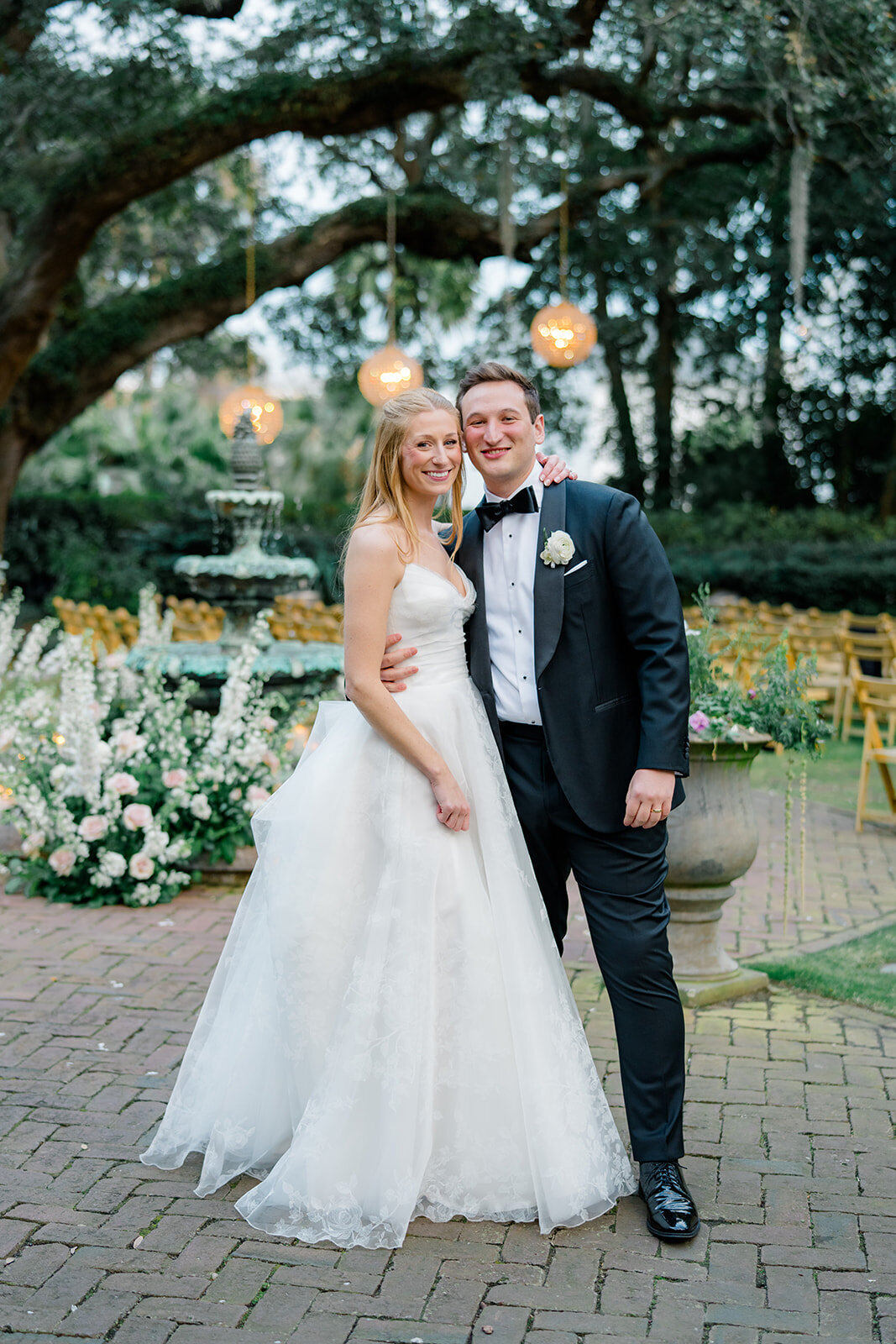 elevated_neutral_tones_governor_thomas_bennett_house_charleston_destination_wedding_photographer_wedding_Kailee_DiMeglio_Photography-1269