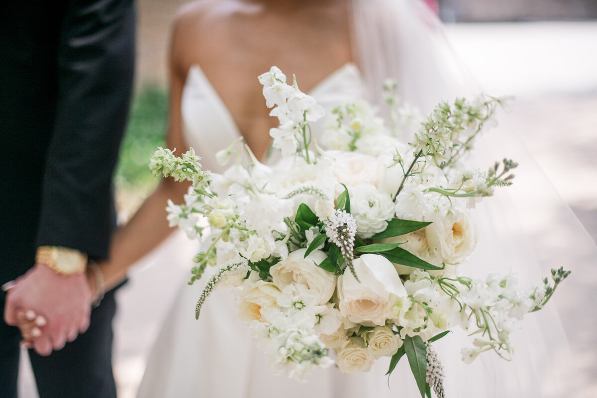 Tyde at Walnut Beach Romantic and Timeless Summer Wedding