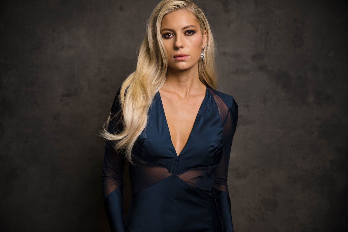 portrait-in-navy-dress-marin