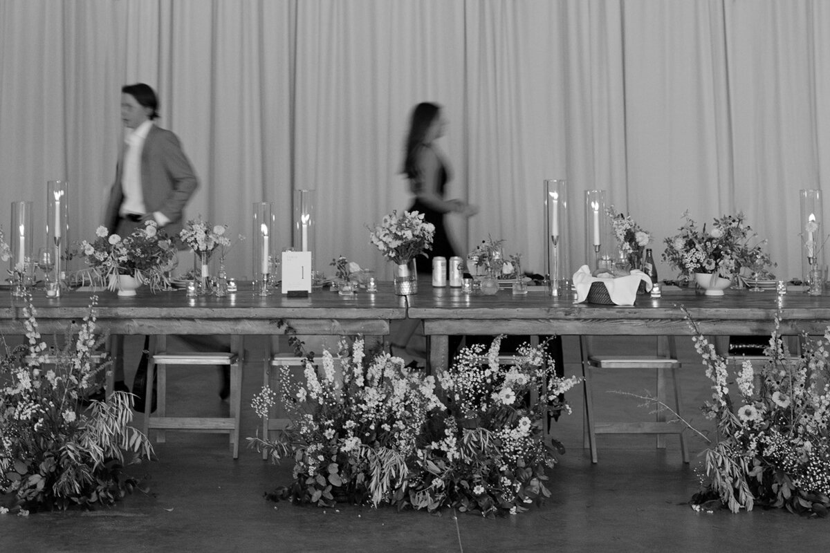 repurposed-ceremony-florals-head-table-candles-diamond-cross-ranch