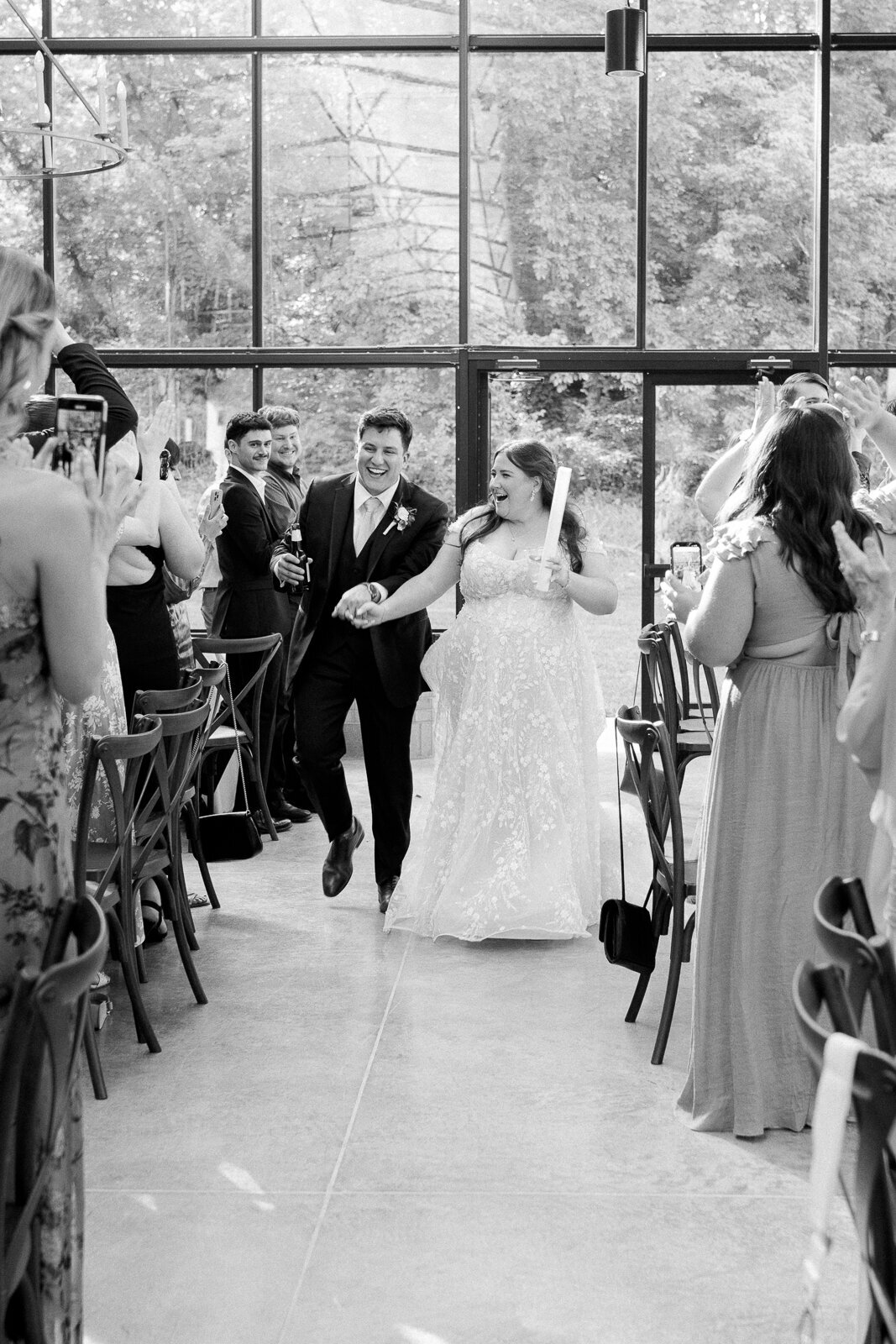 Conservatory at Evergreen Wedding Indianapolis Alison Mae PhotographyAMP03507