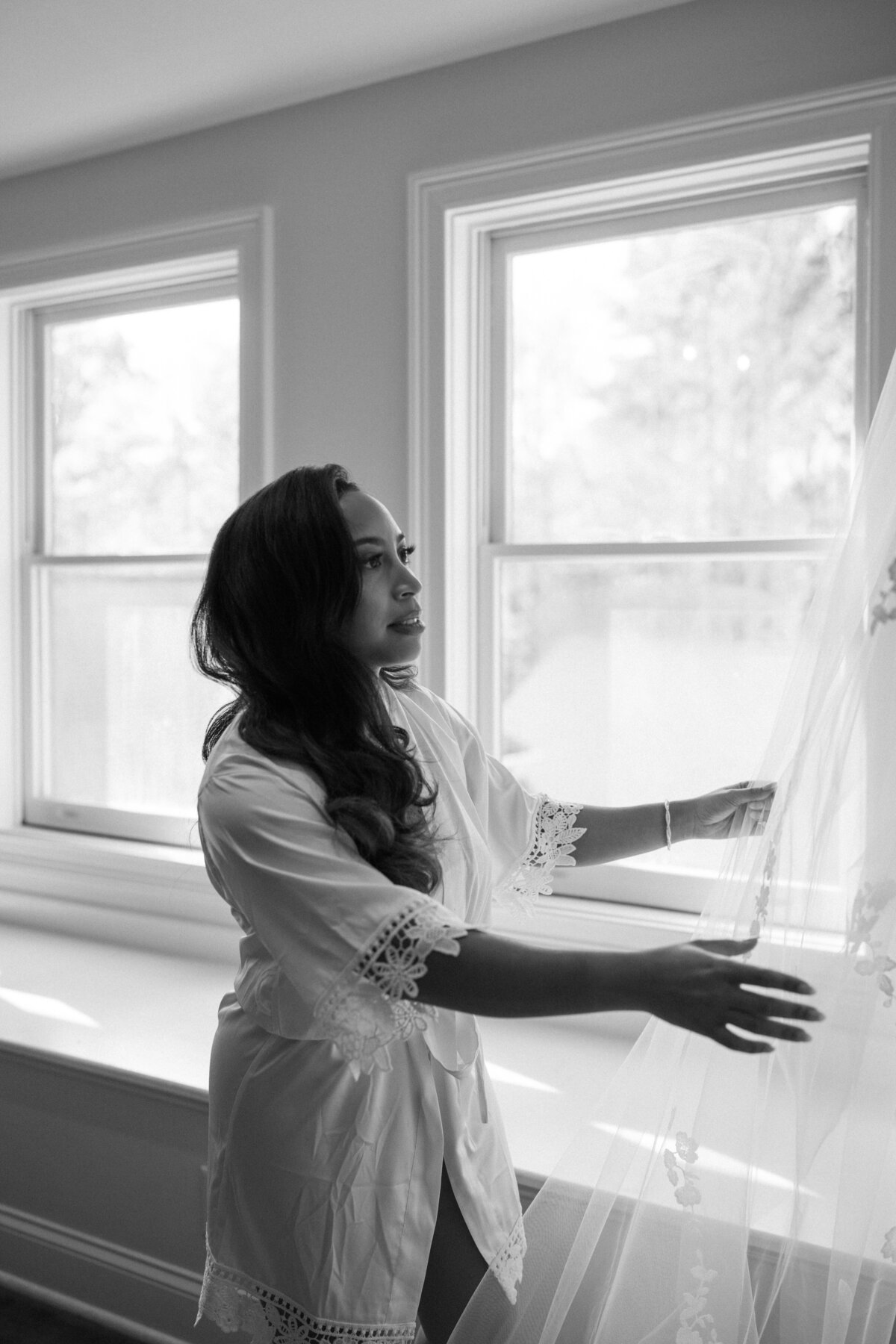 MORELOVEPHOTOGRAPHY_GETTINGREADY_BRADFORDWEDDING-36