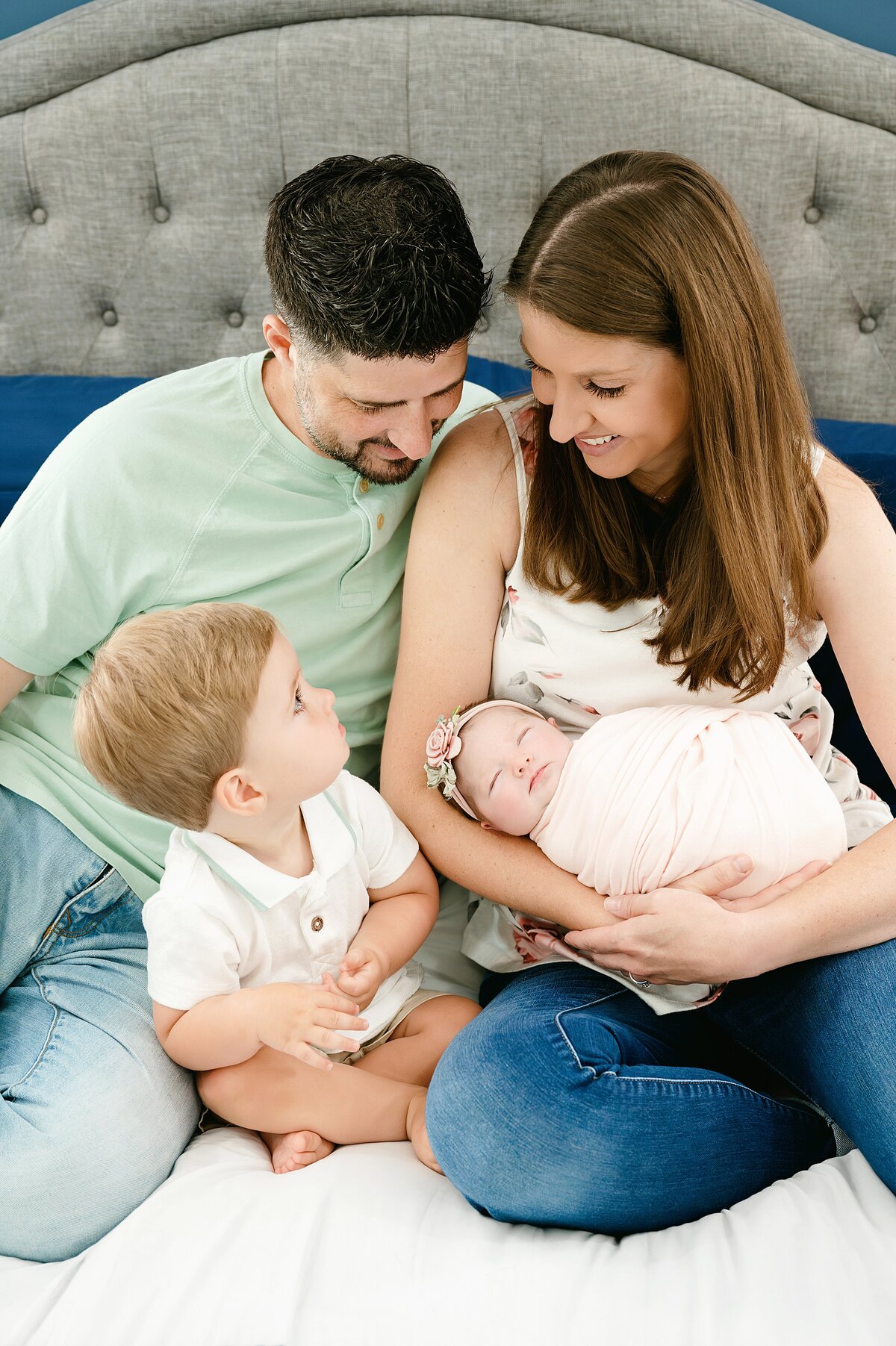 Lifestyle Newborn Photographer Pittsburgh-4