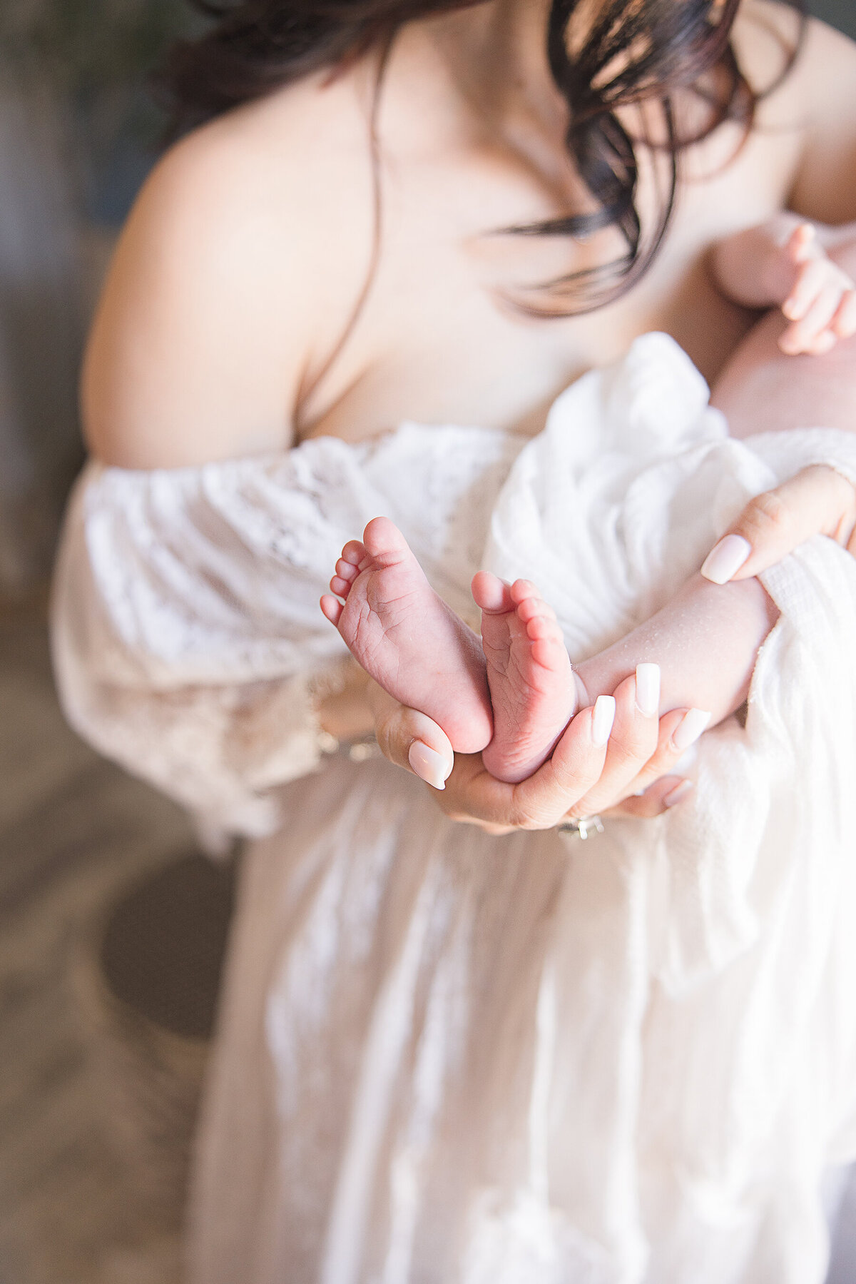 Jenny Havens Photography Dallas Texas Newborn Photographer Studio Motherhood Family Baby Custom Heirloom Imagery Light Airy Luxury JHP 05.01.23 109 WEB