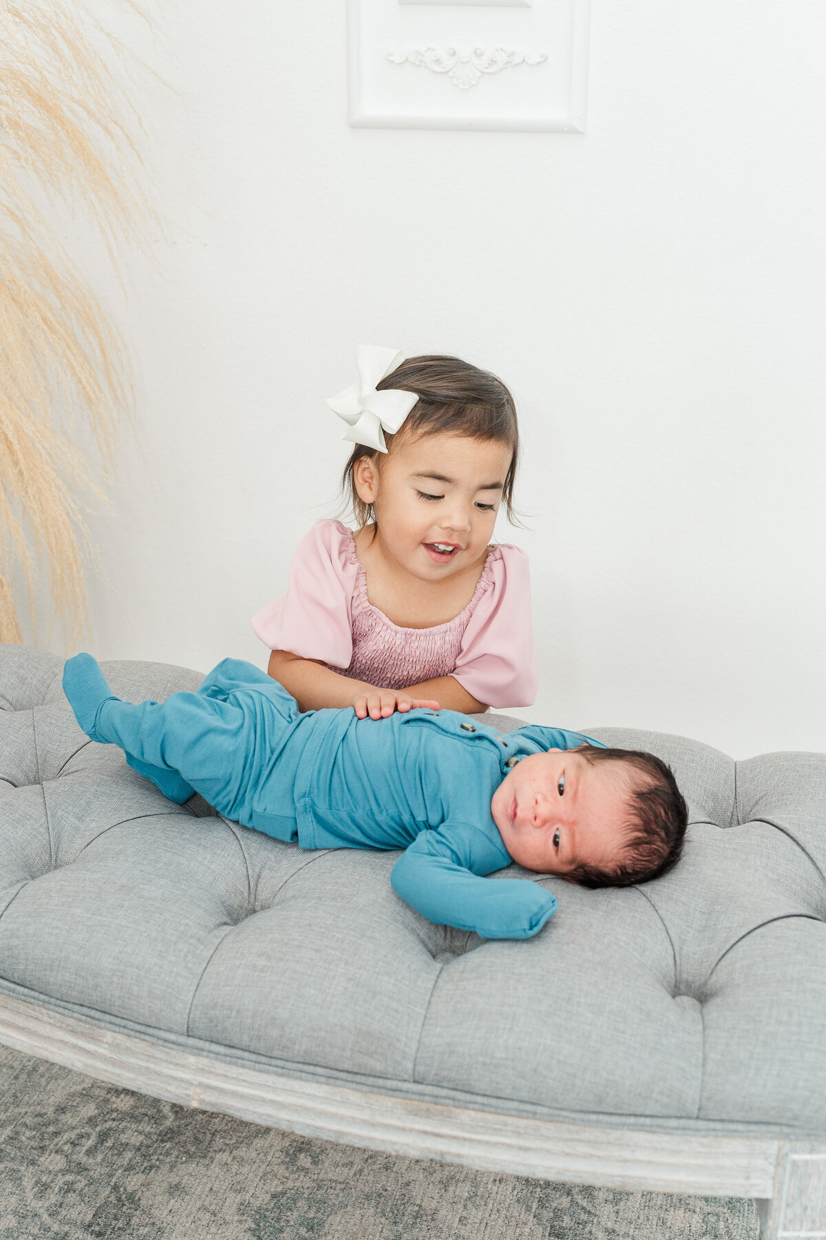 Castle Rock Lifestyle Newborn Photography Light and Airy Client Closet Elena Spraguer Photography 0014