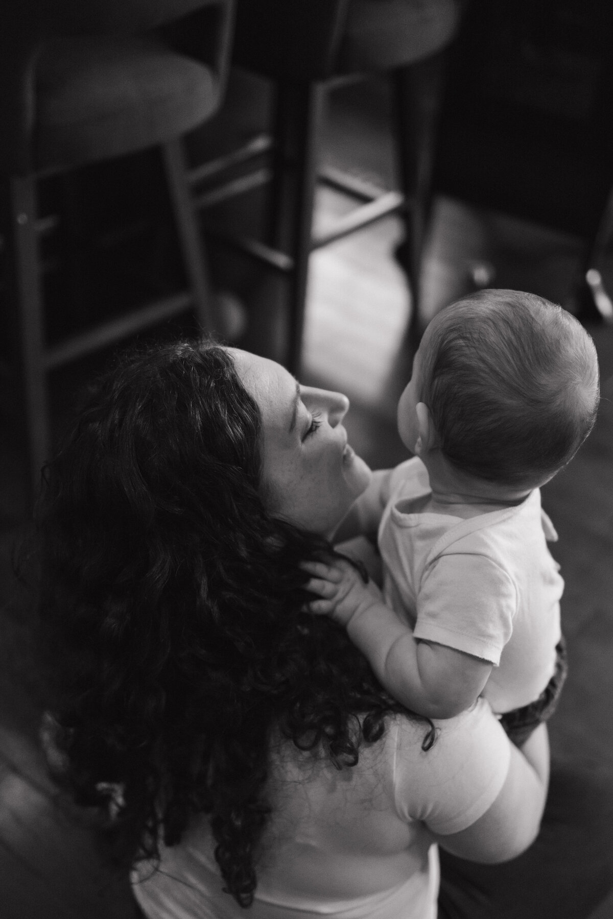 Seattle based motherhood, newborn and family photographer.