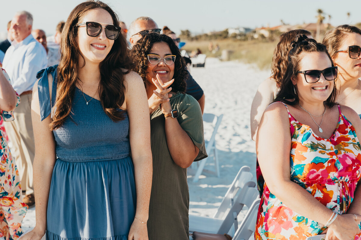 ariel-amir-photo-florida-beach-elopement-tropcial-chantilly-chic-celebrations-20