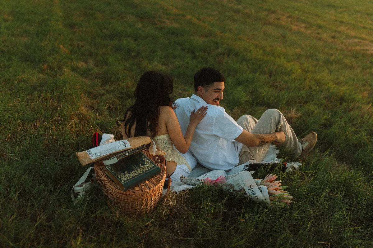 texas-golden-hour-couple-shoot-38