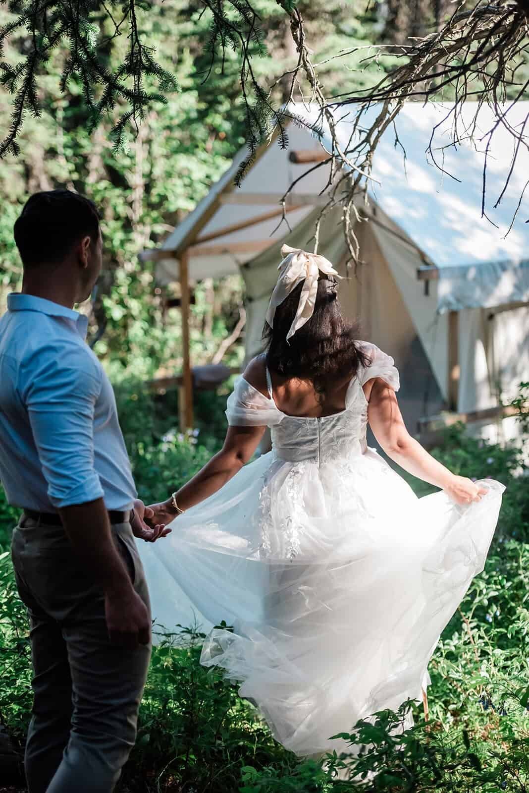forest-and-glacier-wedding-alaska-Soul-and-Sky-Weddings