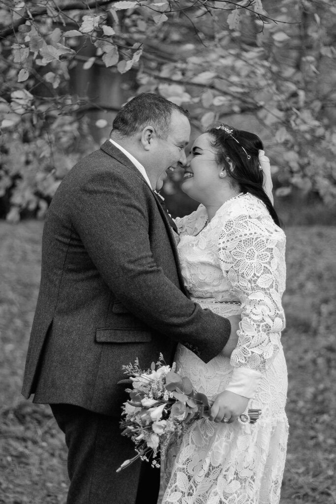 Holmes wedding photography - bakewell registry office then chatsworth estate, derbyshire- Nostalgia photogra (22)