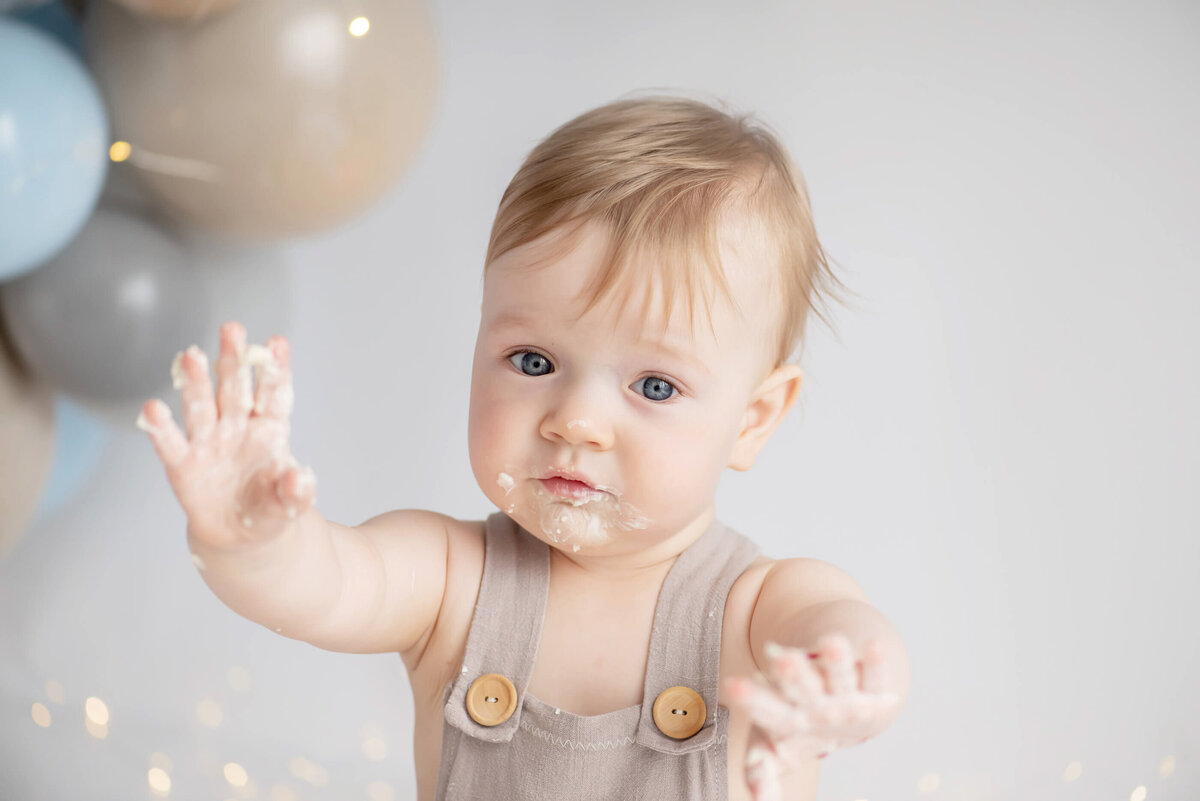 cake-smash-photographer-Burlington-58