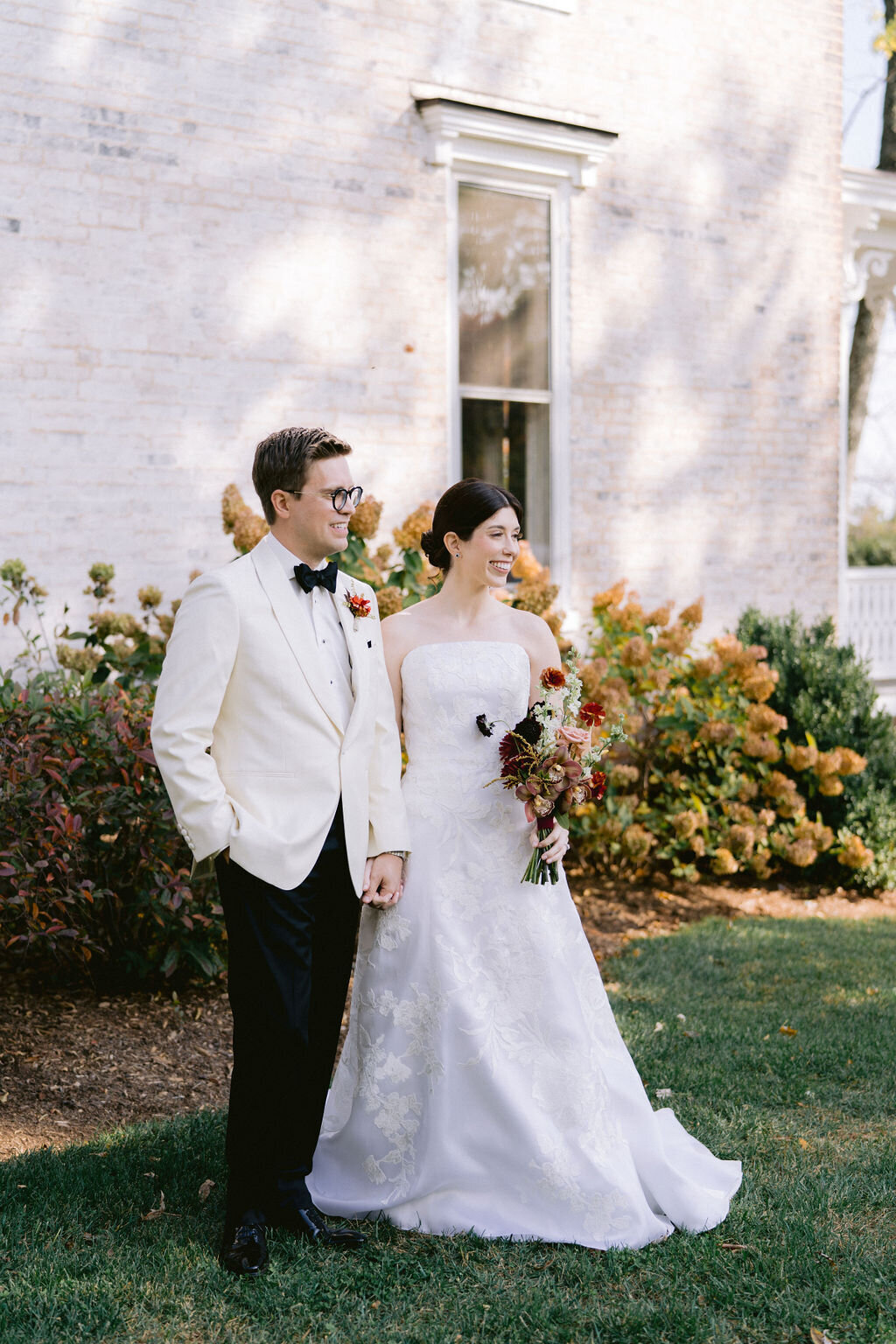 NikkiSanterre_EastCoastLuxuryWeddingPhotographer_CaitieHanrahan_KeswickHallWedding_Jac&Zach-119