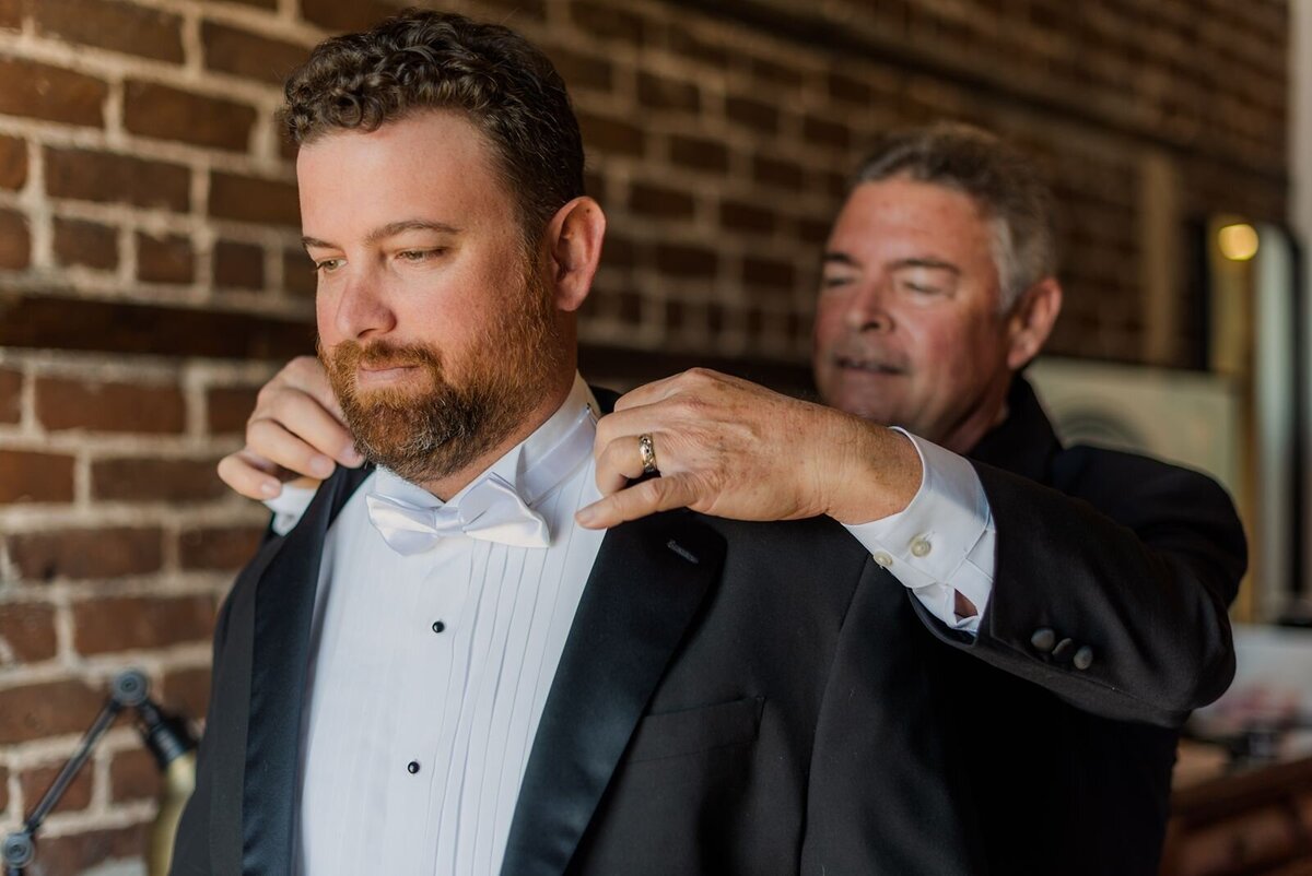Groom-Getting-Ready-Vic's-On-The-River-Savanah