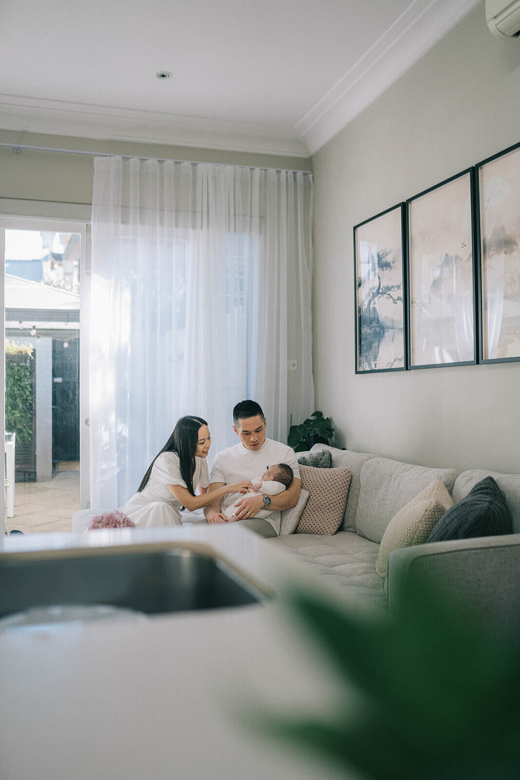 Inner-west-newborn-photo-living-room-parents-and-baby