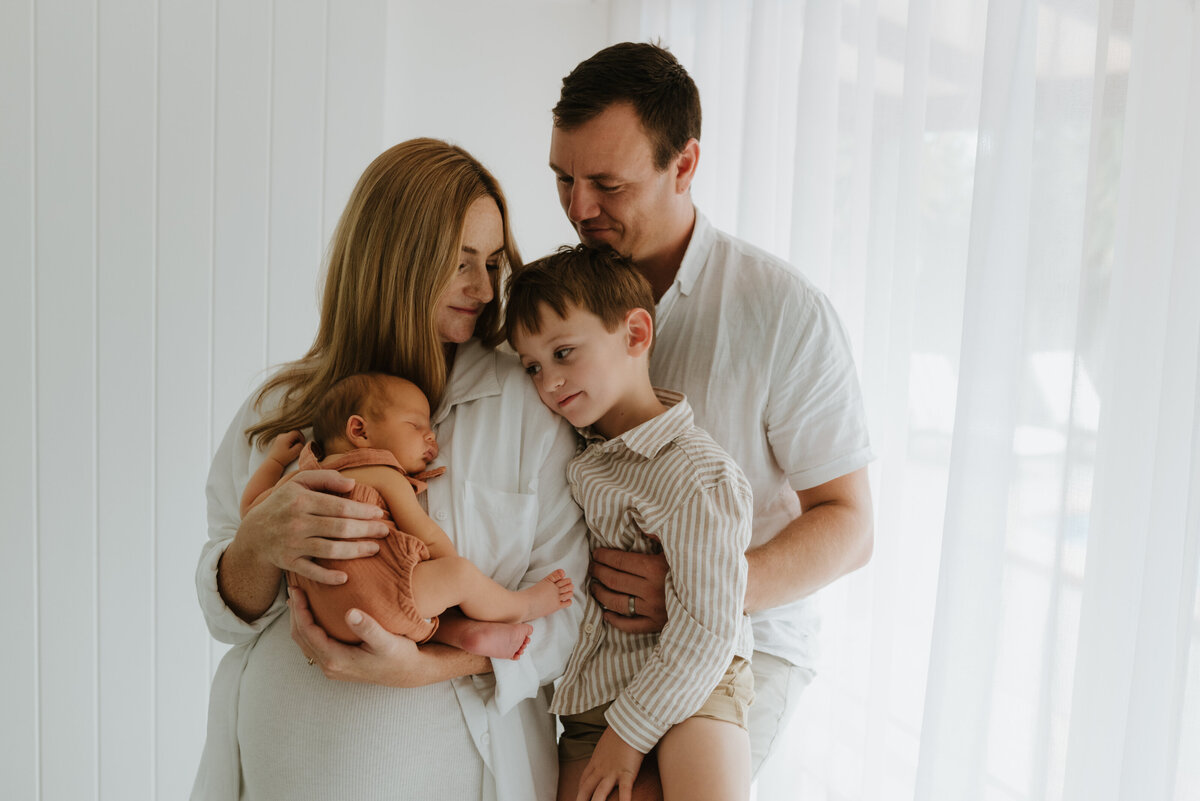 FAMILY-NEWBORN-PHOTOGRAPHER-ALBURY_859