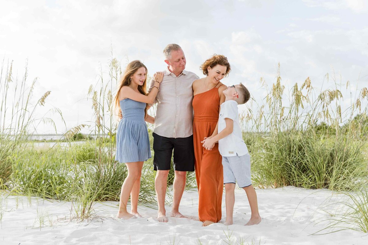 01-family-beach-grass