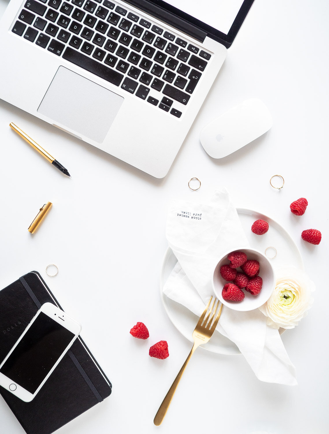 kvetuse-vasirova-flatlay-fotografie-praha-1