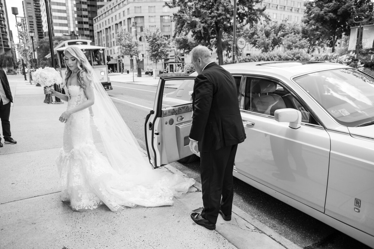 philadelphia-cathedral-basilica-cescaphe-wedding-39