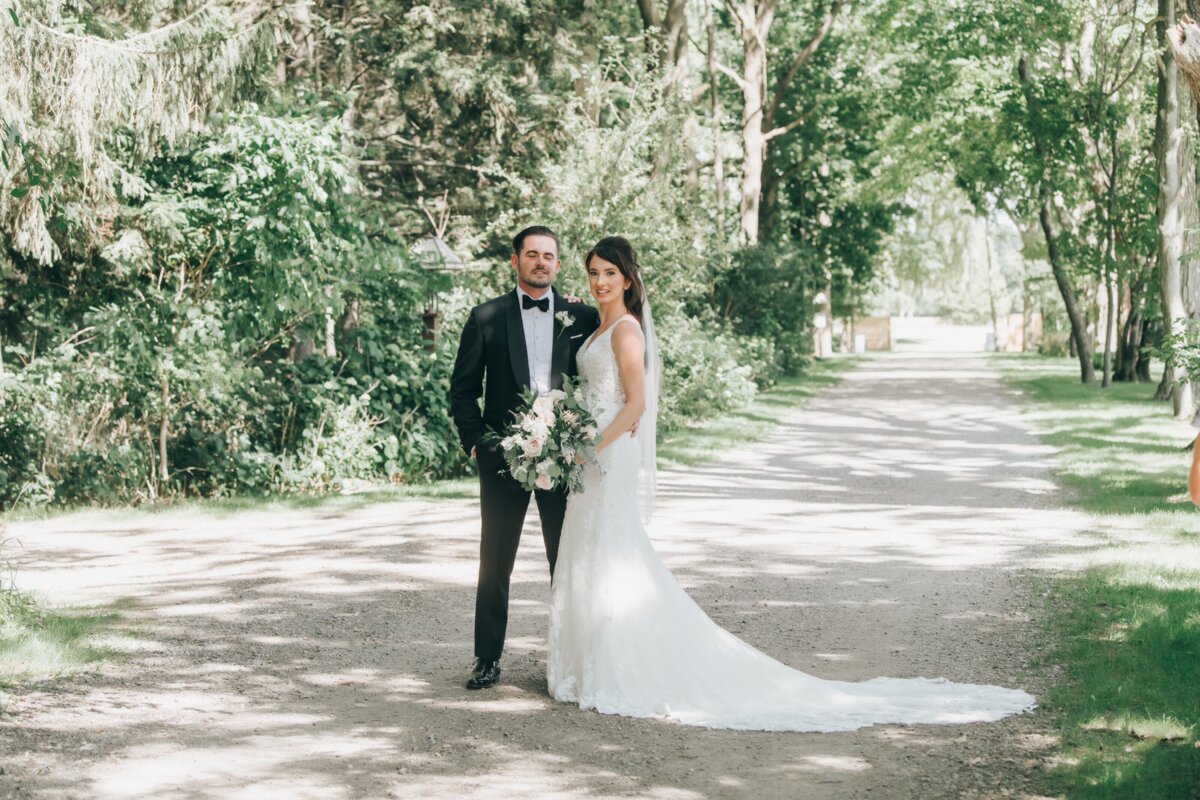 OntarioWeddingPhotographer-NovaMarkinaPhotography-B&S296c