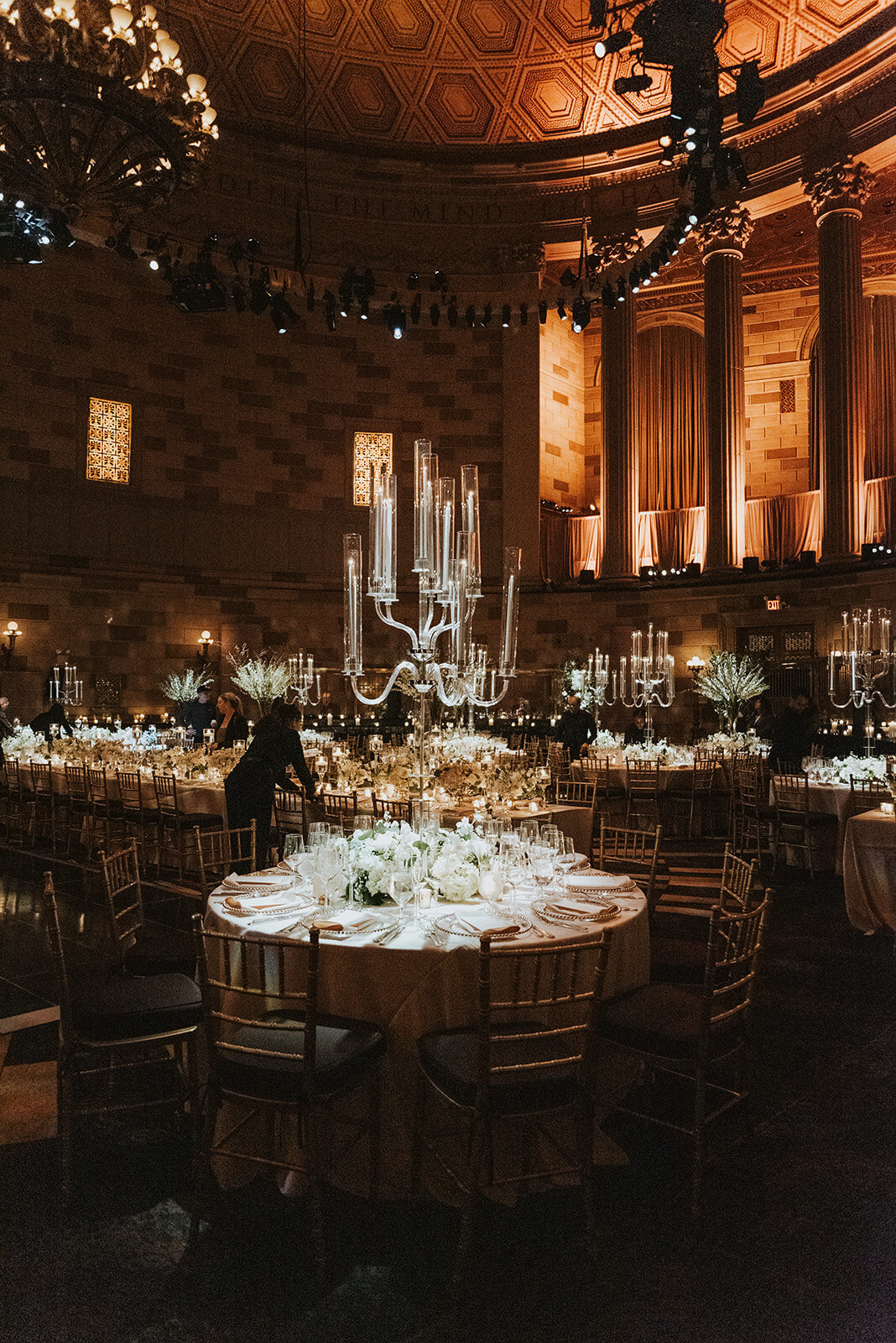 CORRIE-ZACH-NYC-WINTER-WEDDING-AT-GOTHAM-HALL_PHOTOS_BY_MARIA_B_LUNG_0836