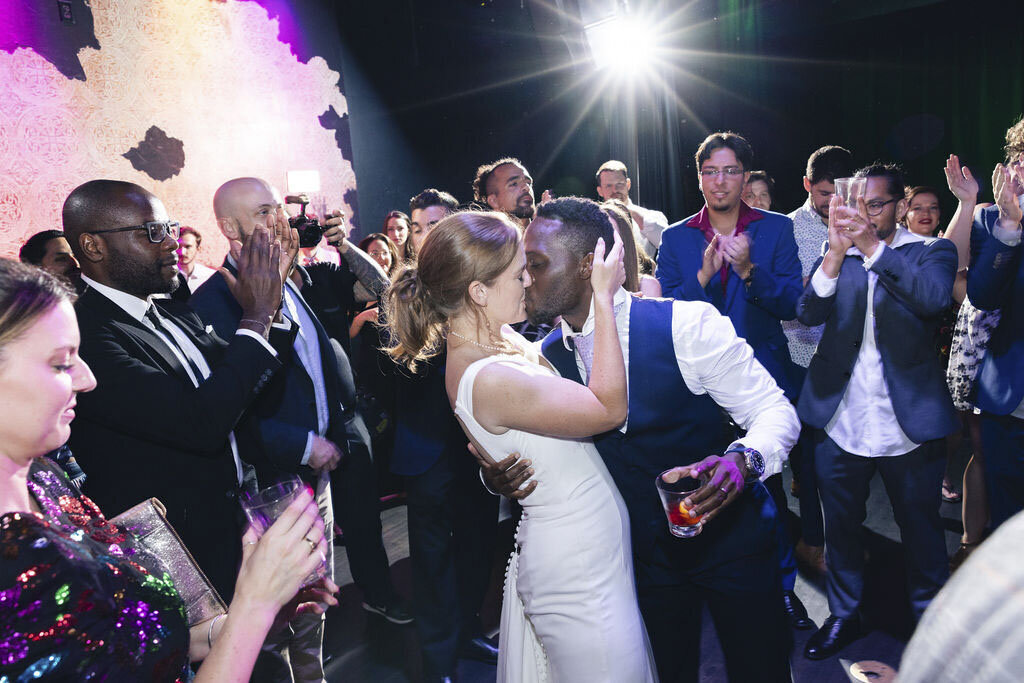 423 - Jackie&Cortez-Reception-HundredsofMoments-250405-4016411