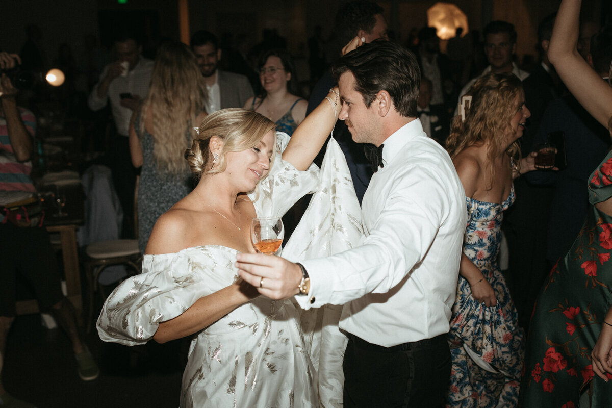 Groom-Bride-Dancing-Wedding-4854
