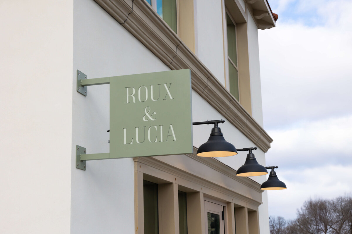 Bakery-signage-brand-photo-by-southern-idaho-commercial-brand-photographer-erin-moore