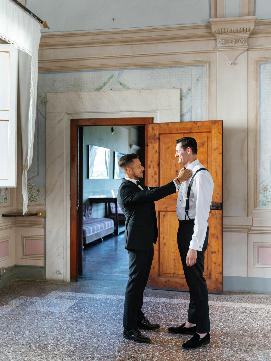 025--Groom-Final-Preparations-at-Villa-Corsini