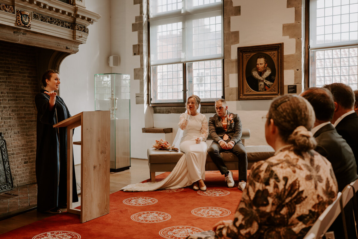 Trouwfotograaf in Zeeland. De leukste trouwlocaties in Zeeland vind je in deze blog. Door everatilroefotografie, trouwfotograaf in Middelburg,Zeeland