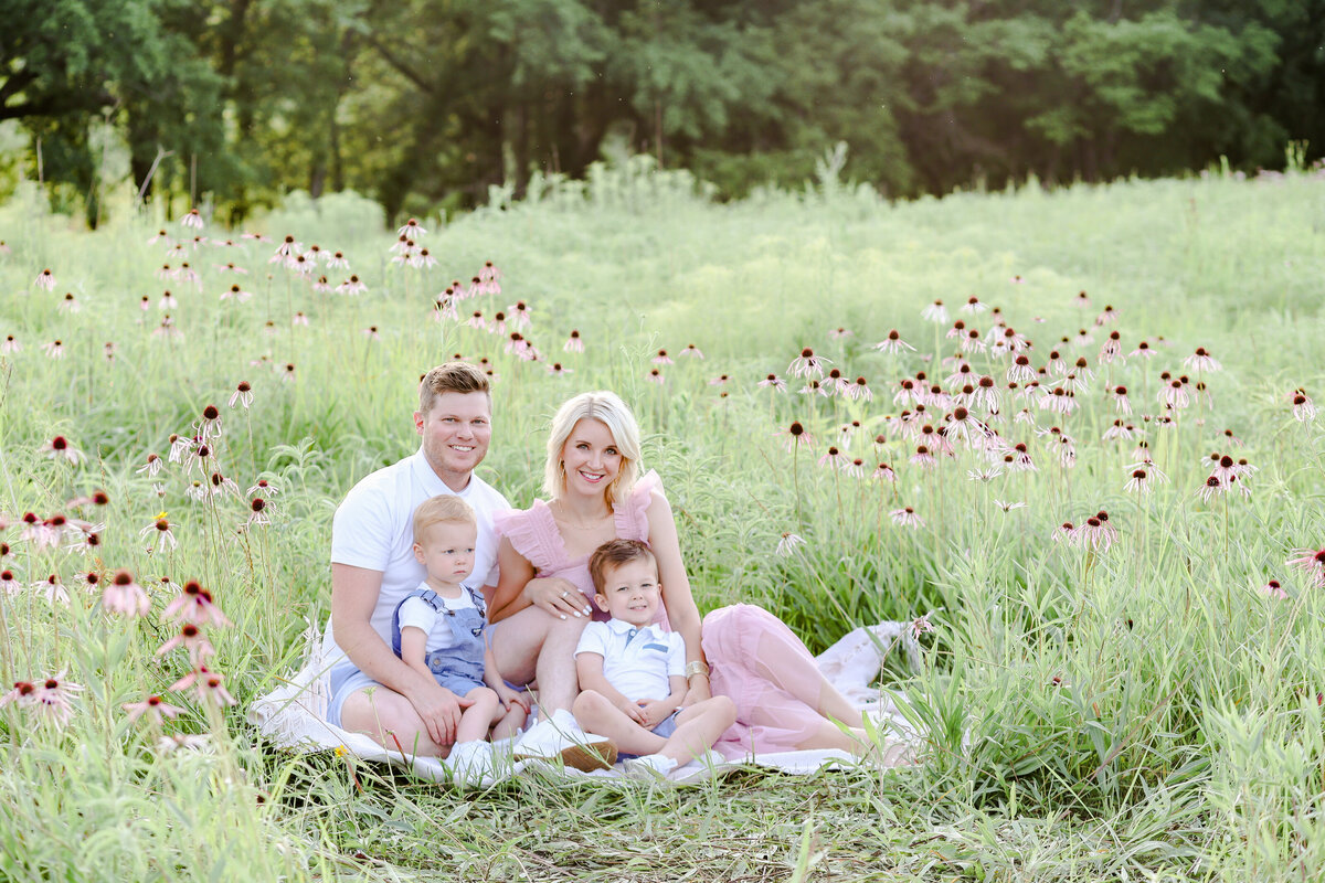 Family Photographer Kansas Shawnee Photos