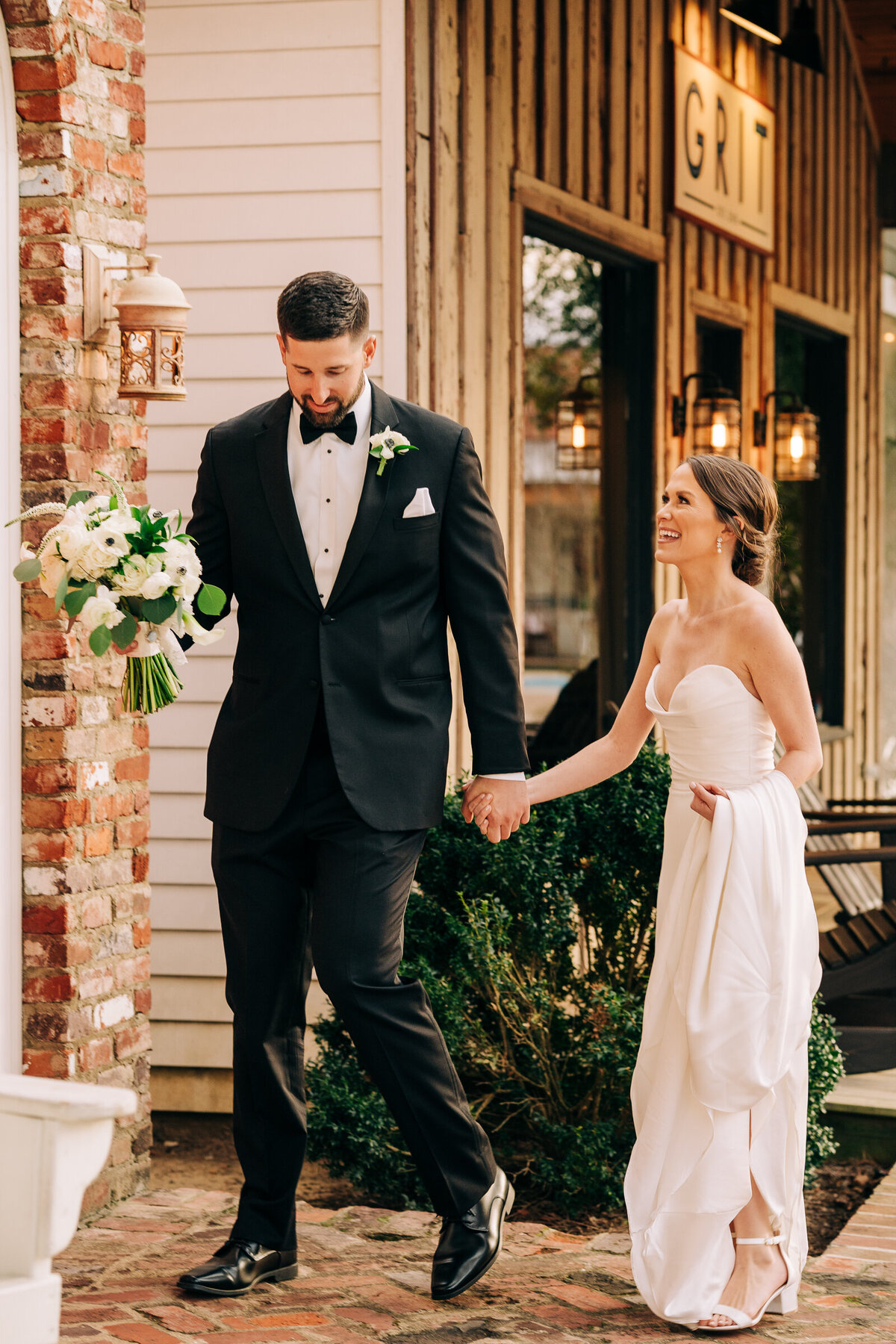 Gravatt_SneakPeaks-59