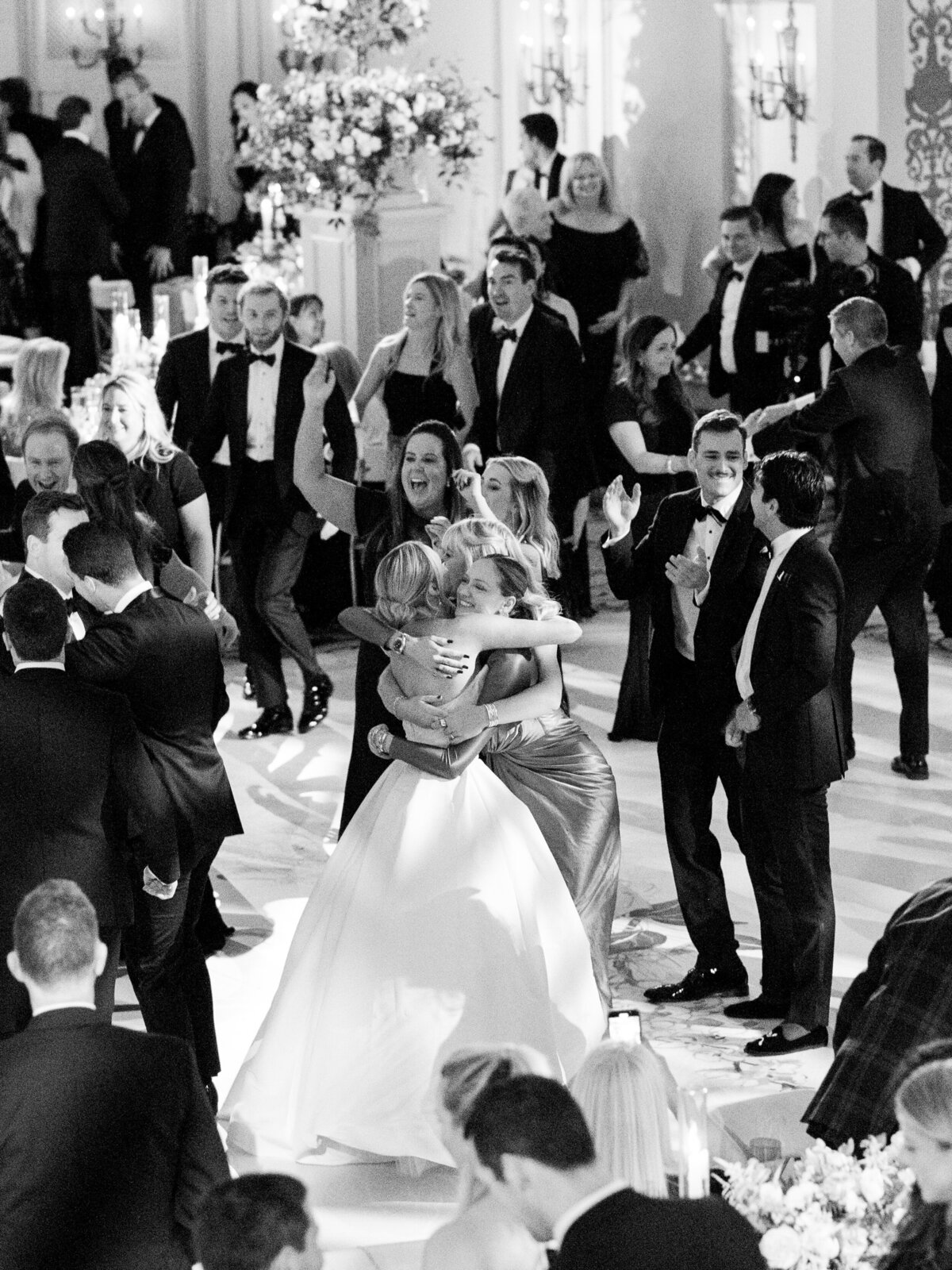 chicago-luxury-winter-wedding-at-old-st-pats-135