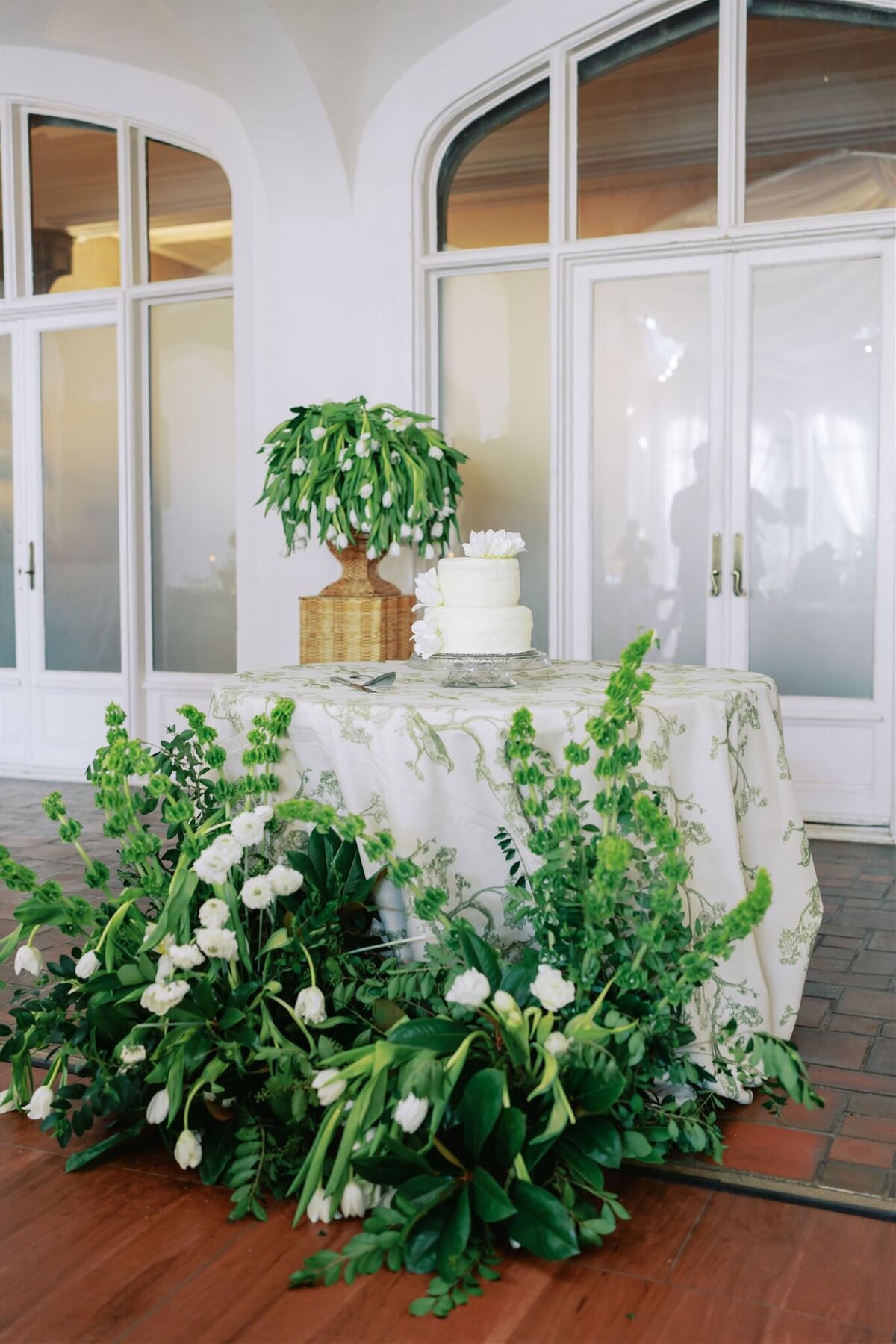 hannahforsberg.com-hannah-charlie-wedding-details-cocktailhour-39_websize