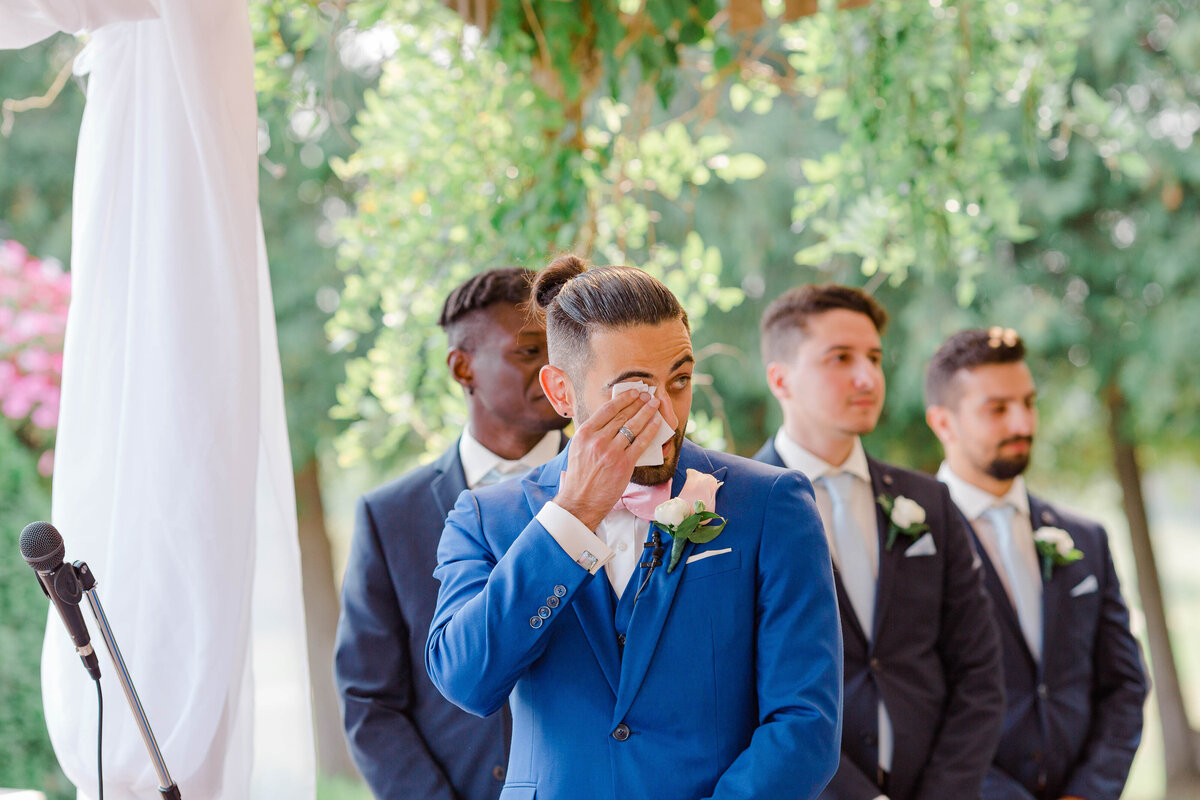 smoke-bomb-orchard-view-wedding-grey-loft-studio-2021-57